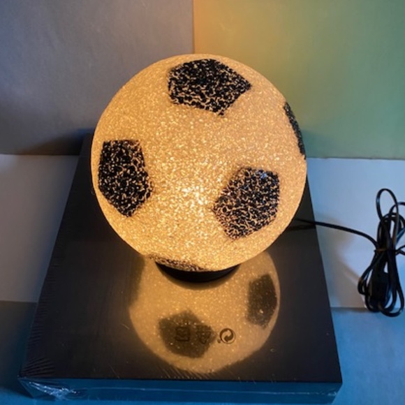 Lamp - Soccer Ball Kids Lamp - Picture 6 of 8